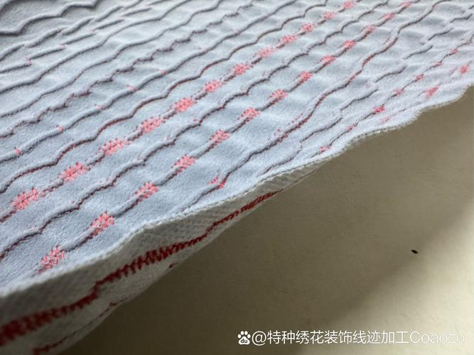 浮雕绣在家纺面料上的应用 #服装设计# #手工缝纫线迹# #杭州特绣加工